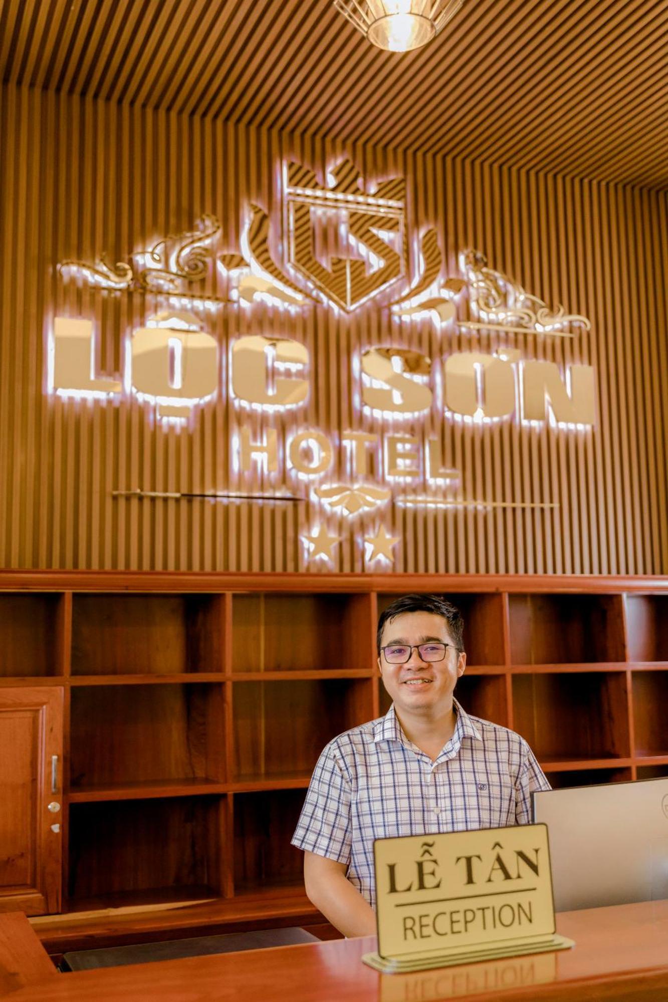 Loc Son Hotel Buon Ma Thuot Εξωτερικό φωτογραφία