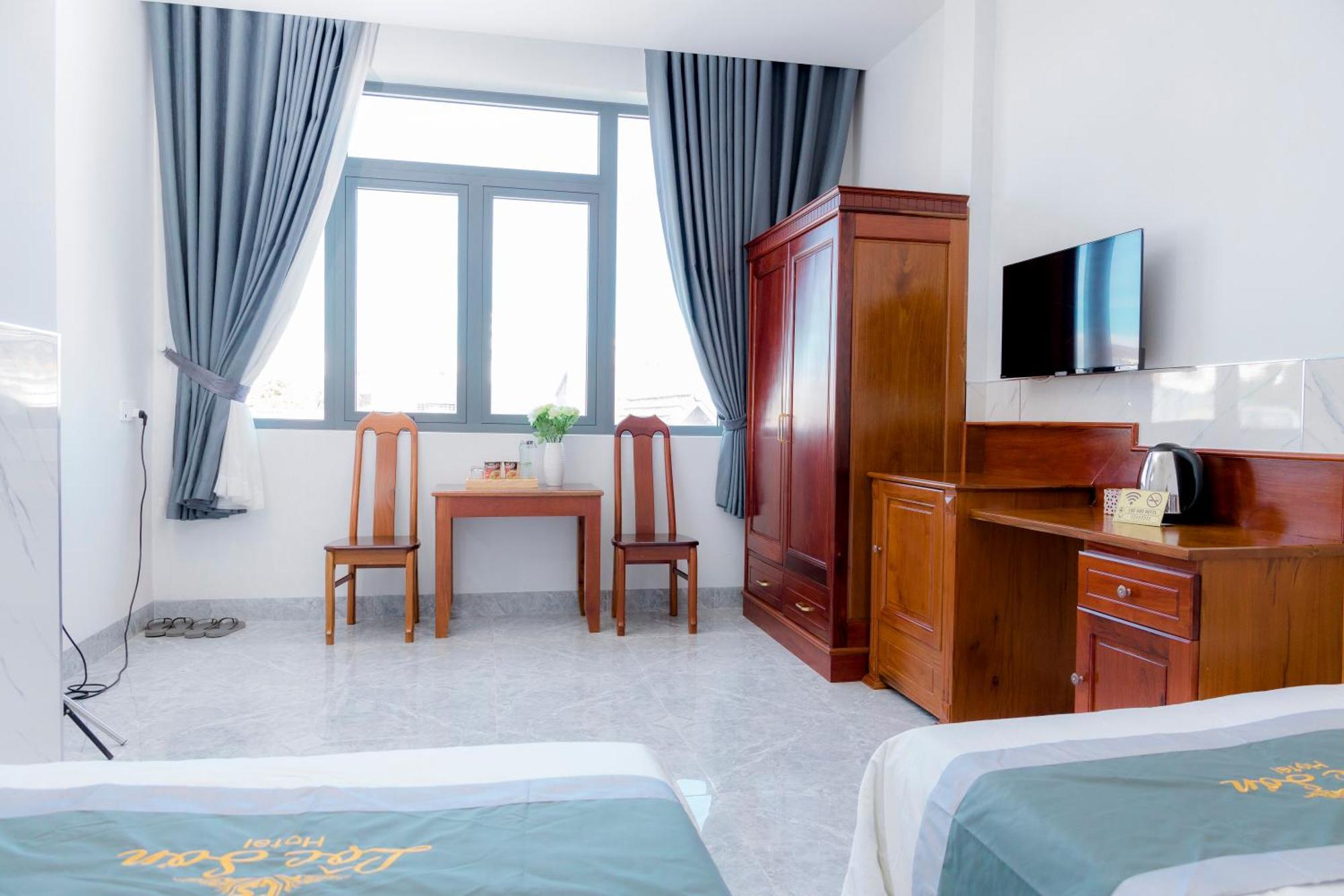 Loc Son Hotel Buon Ma Thuot Εξωτερικό φωτογραφία