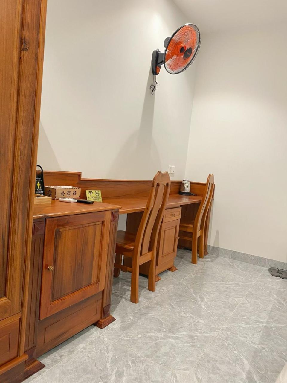 Loc Son Hotel Buon Ma Thuot Εξωτερικό φωτογραφία
