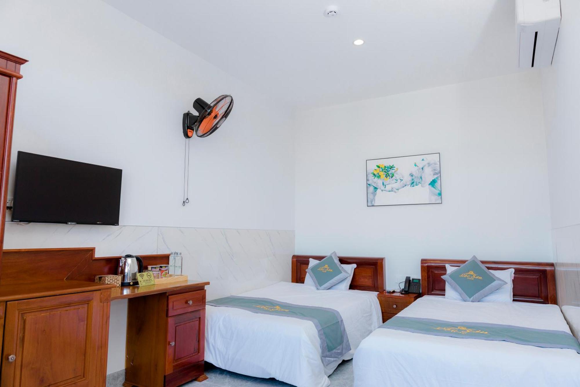 Loc Son Hotel Buon Ma Thuot Εξωτερικό φωτογραφία