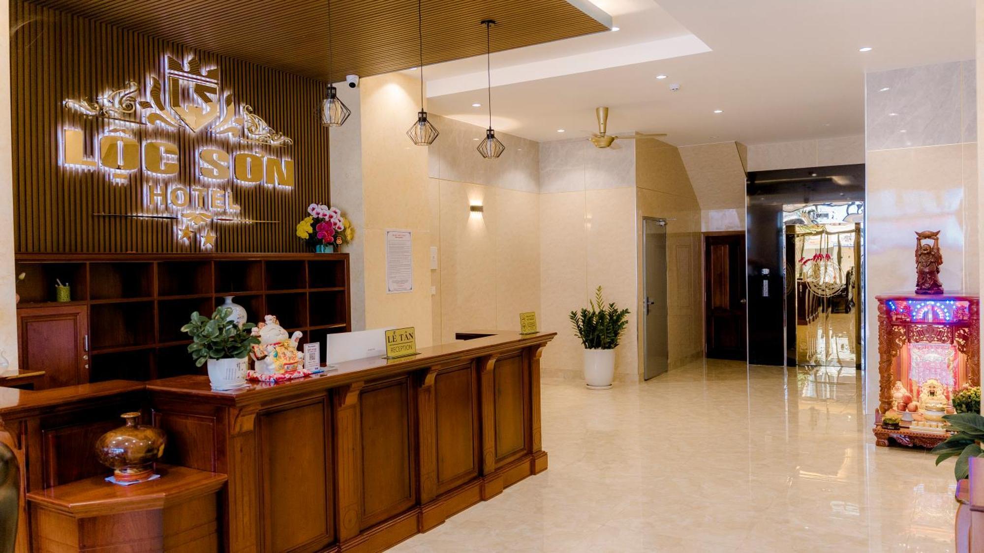 Loc Son Hotel Buon Ma Thuot Εξωτερικό φωτογραφία