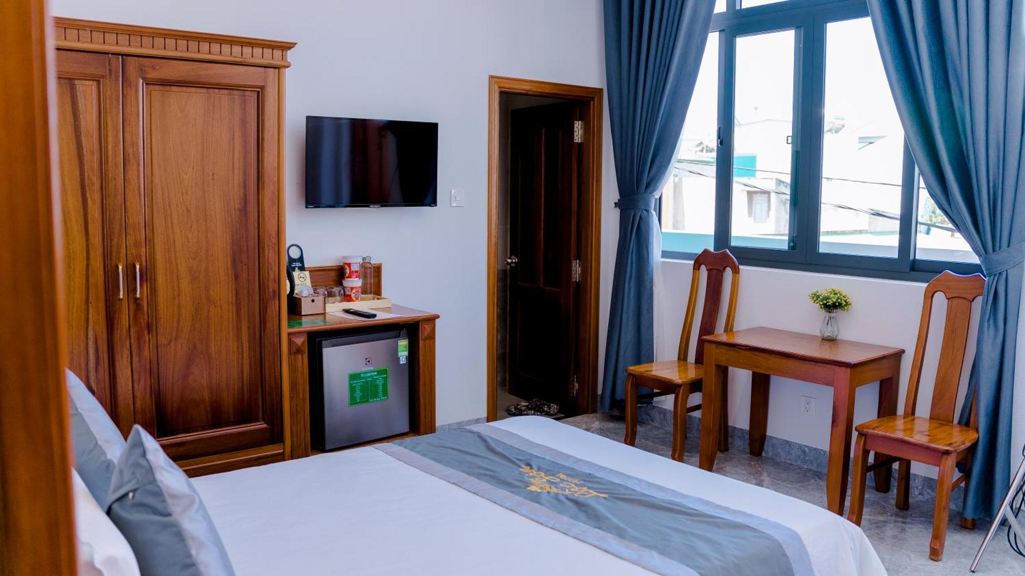 Loc Son Hotel Buon Ma Thuot Εξωτερικό φωτογραφία